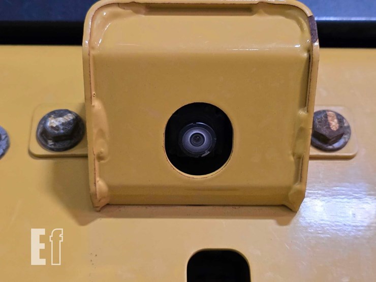 2021-caterpillar-d3-lgp-image-23