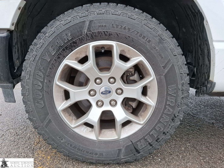2021-ford-f150-image-16