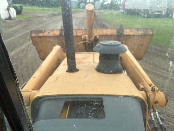 2013-john-deere-410-image-17