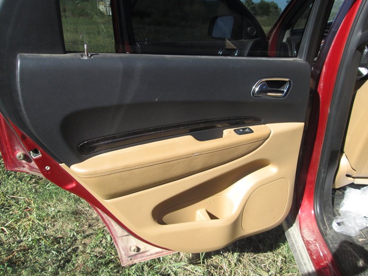 2011-dodge-durango-image-18