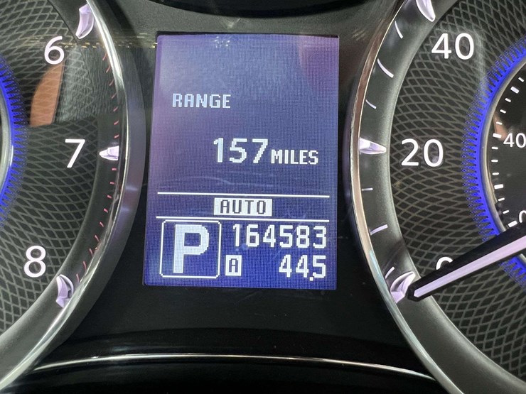 2012-infiniti-qx56-image-29