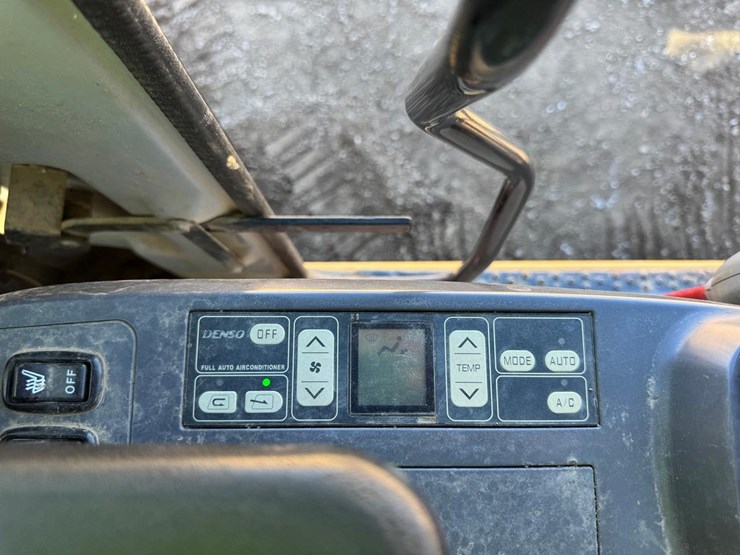 komatsu-pc160-image-30