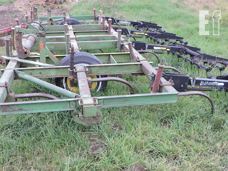 john-deere-18-image-4