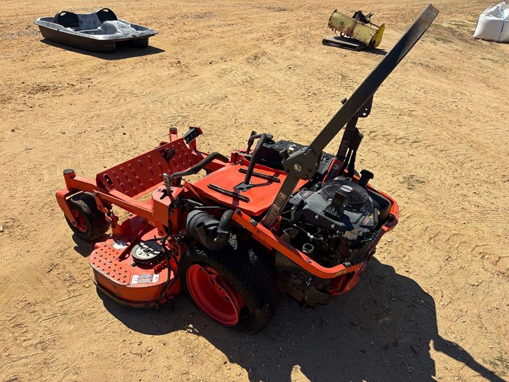 2019-kubota-z781kwi-54"-zero-turn-lawn-mower-image-2