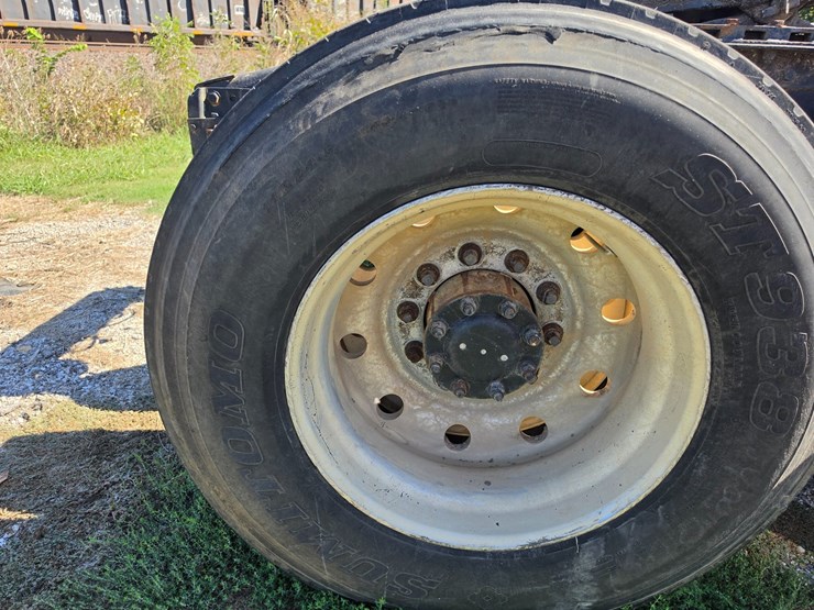 1996-peterbilt-377-image-98
