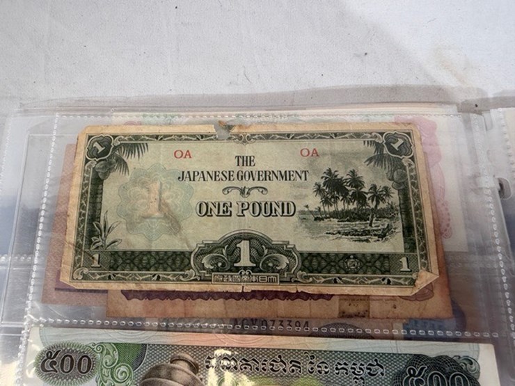 #40310-•-foreign-currency-bank-notes-image-93