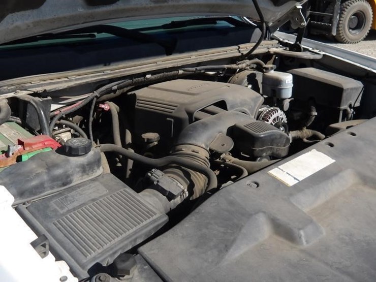 2009-chevrolet-silverado-pickup-truck-image-8
