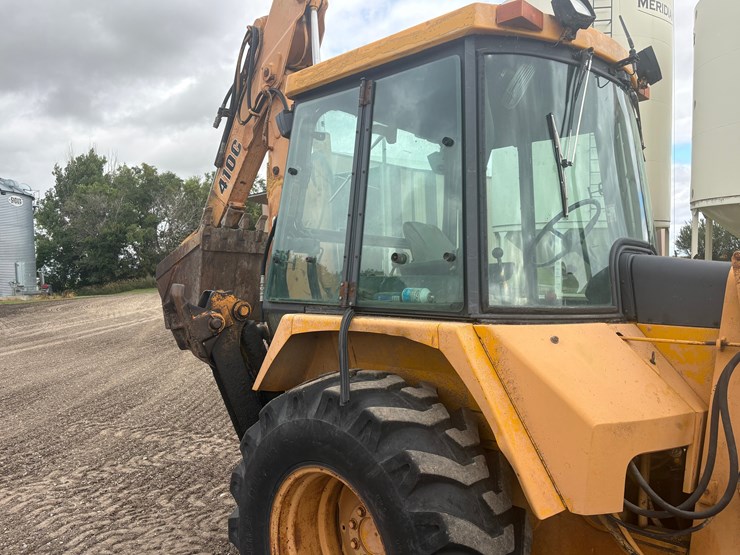 2013-john-deere-410-image-8