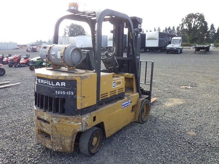 caterpillar-t70d-forklift-image-5