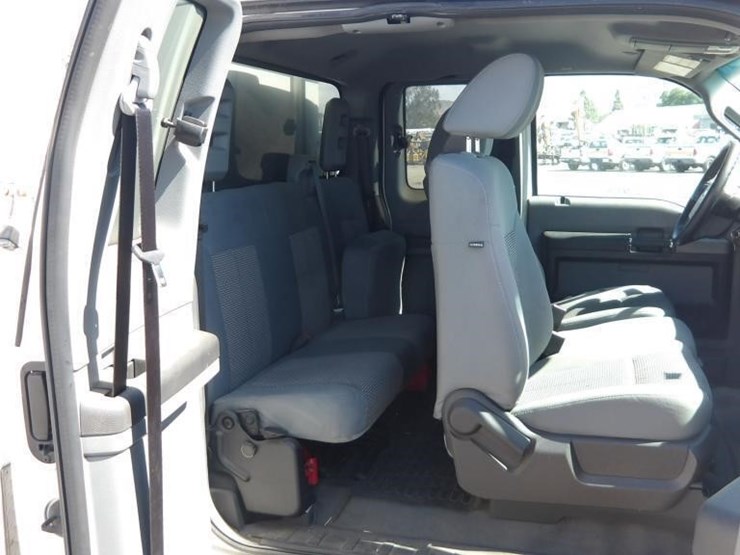 2011-ford-f450-image-21