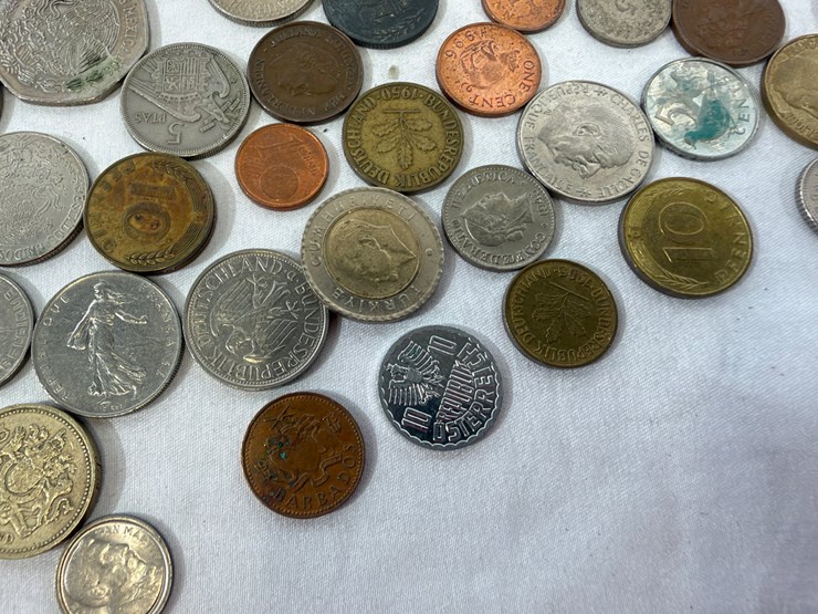 #40136-•-bag-of-misc-foreign-coins-image-15