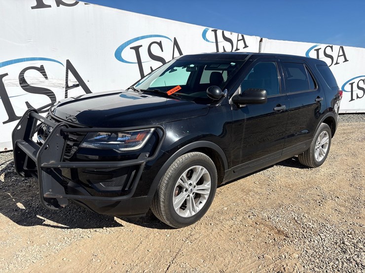 2017-ford-explorer-image-1