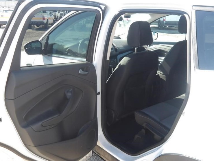 2017-ford-escape-image-13