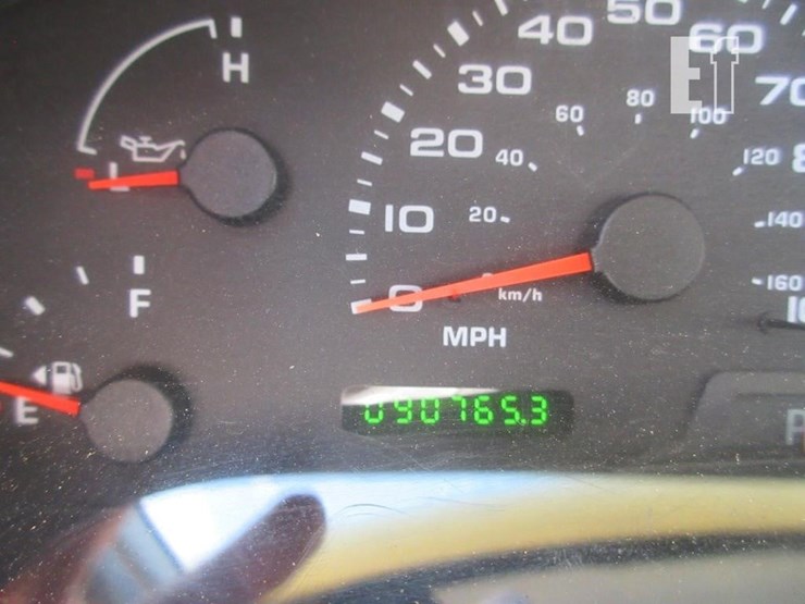 2003-ford-f550-image-19