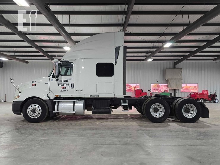 2011-international-prostar-image-5
