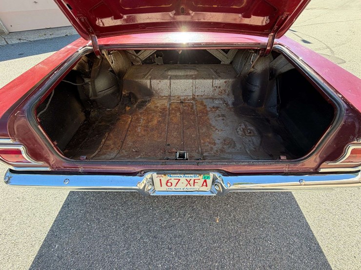 1965-chevrolet-chevelle-300-deluxe-4-door-sedan-(33,434-miles)-image-24