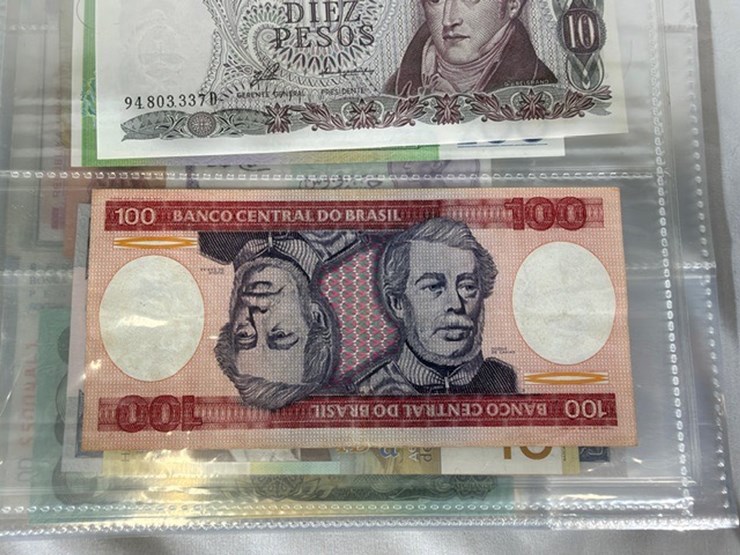 #40309-•-foreign-currency-bank-notes-image-84
