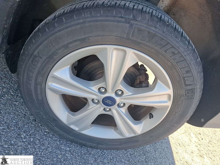2016-ford-escape-image-22