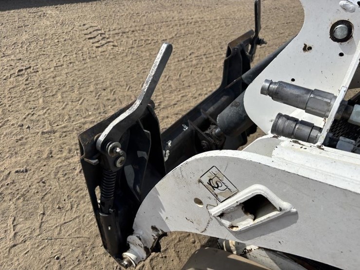 2019-bobcat-mt85-image-9