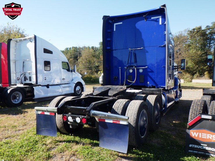 2021-kenworth-t680-image-8