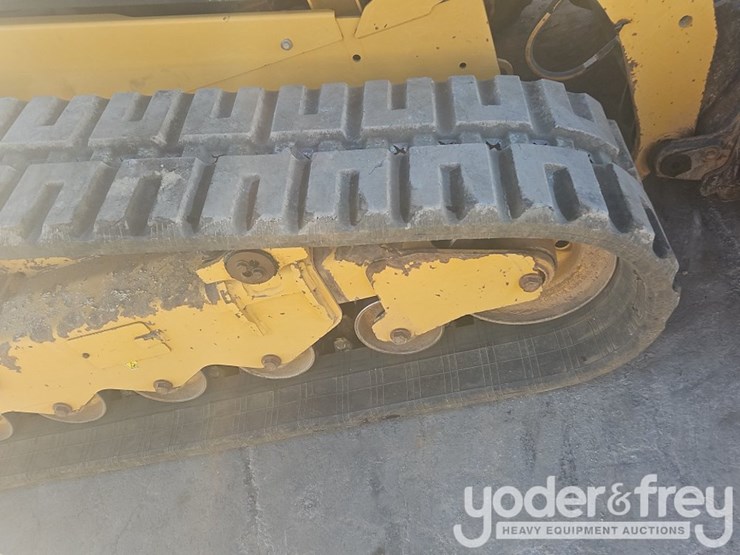 2021-caterpillar-299d3-image-20