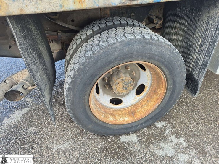 2014-ford-f450-image-25