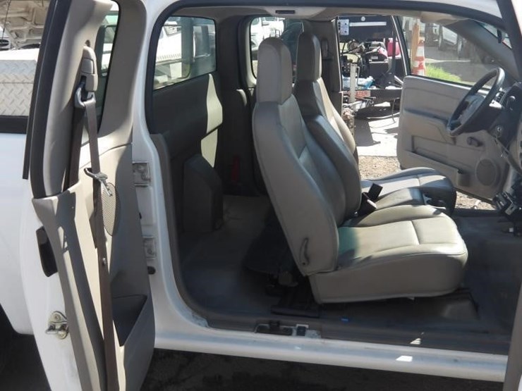 2008-gmc-canyon-image-13