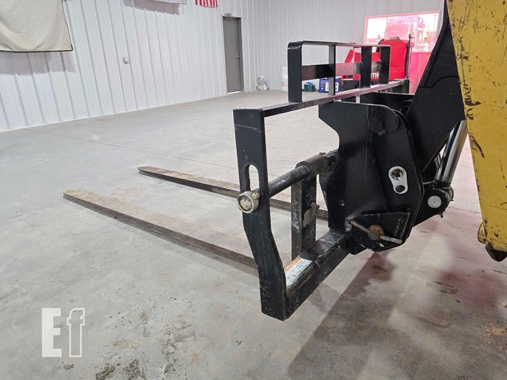 2018-caterpillar-tl1255d-image-12