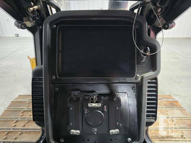 2021-caterpillar-d3-image-15