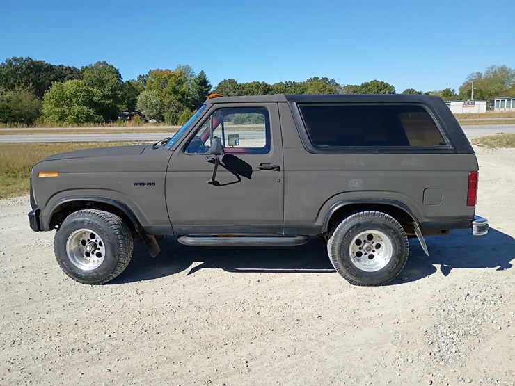 1980-ford-bronco-image-3