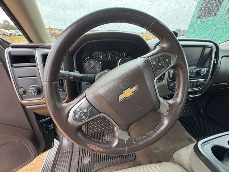 2017-chevrolet-silverado-1500-image-10