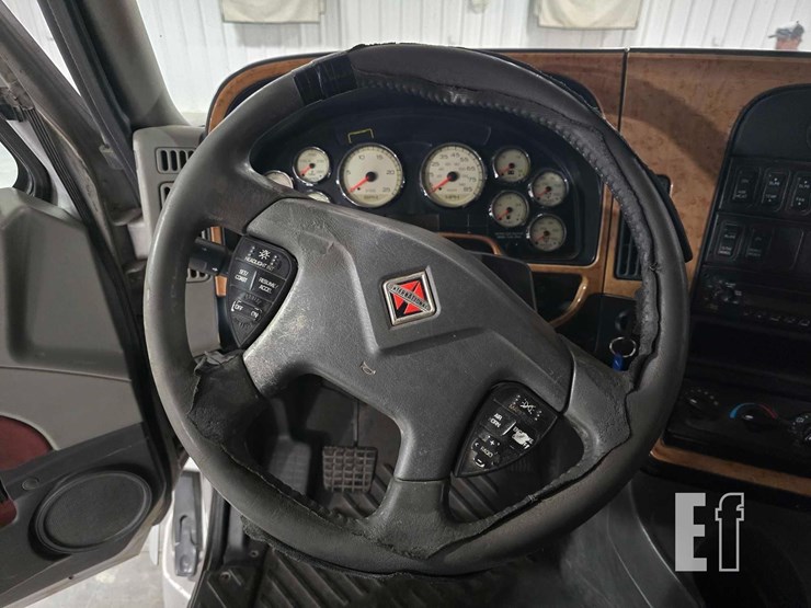 2013-international-prostar-image-10