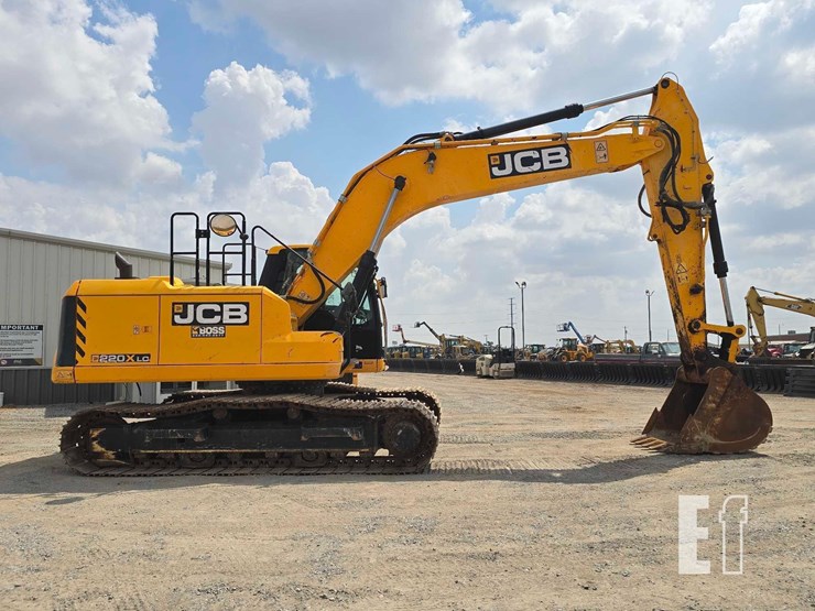 2023-jcb-220x-lc-image-6