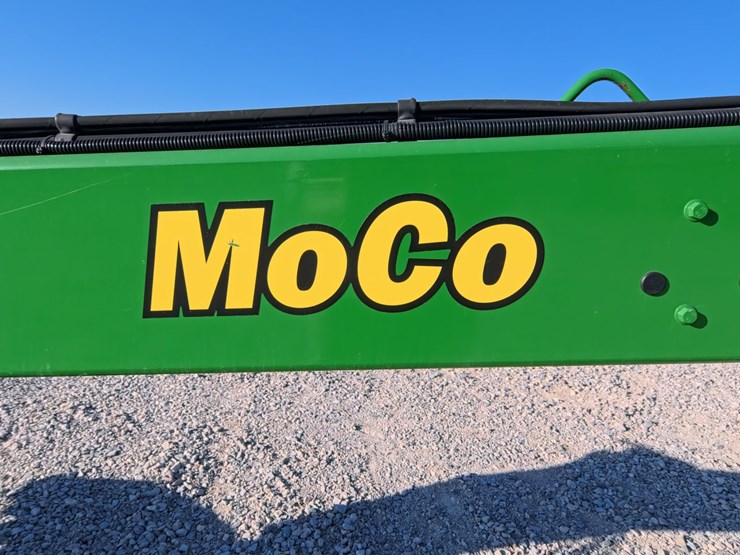 2019-john-deere-956-image-11