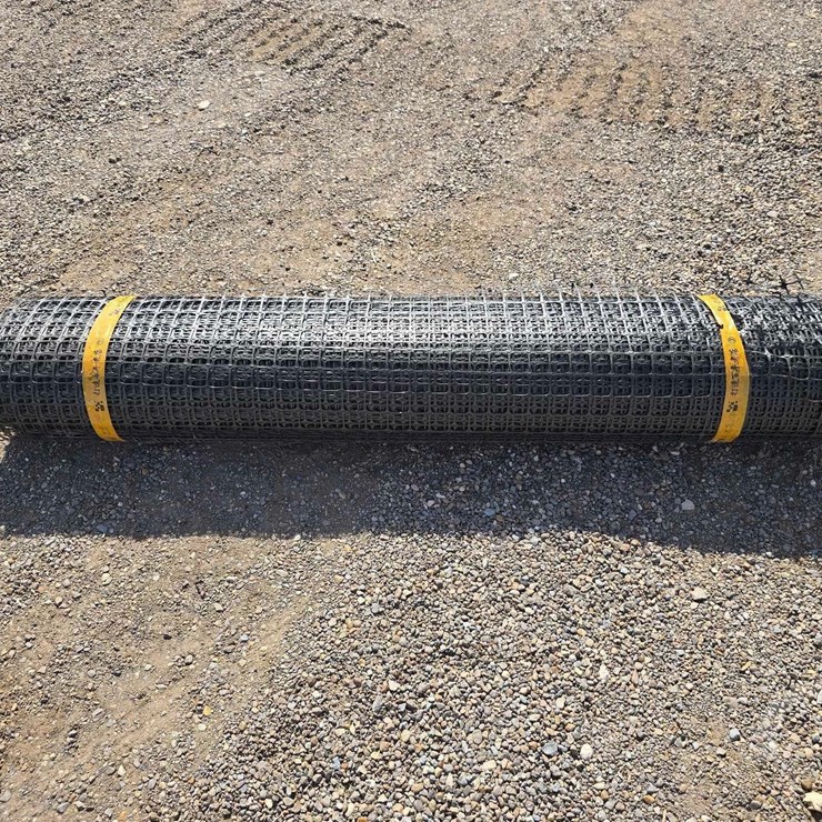 BLACK PLASTIC MESH SAFETY FENCING ROLL