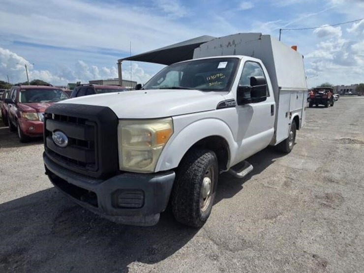 2011-ford-f350-image-1