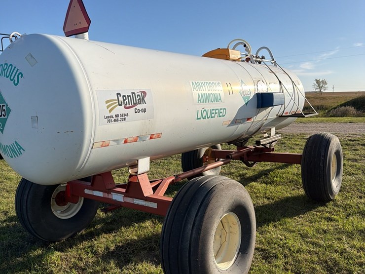 11-7--1450-gallon-nh3-tank,-16.5l---16.1-tires-image-10