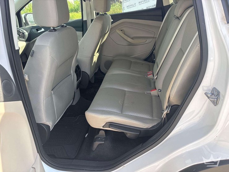 2017-ford-escape-image-21