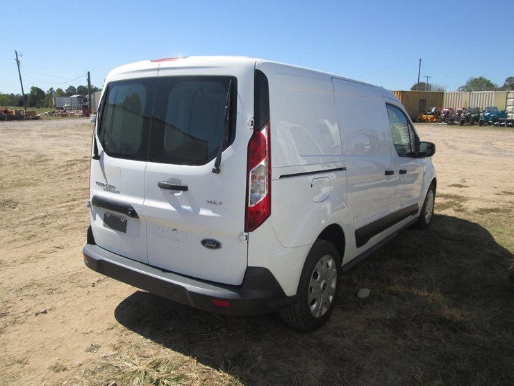 2023-ford-transit-connect-image-3