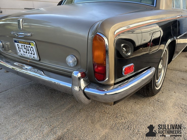 1972-rolls-royce-silver-shadow-4-door-sedan-image-10