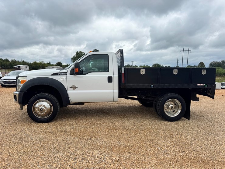 2016-ford-f550-xl-image-2