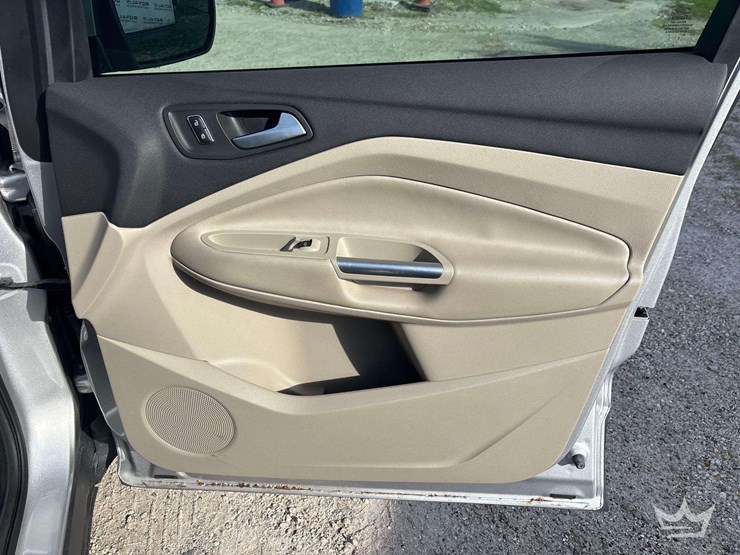 2016-ford-escape-image-21