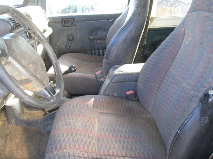 2000-jeep-wrangler-image-21