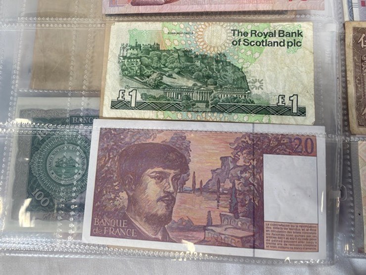 #40311-•-foreign-currency-bank-notes-image-123