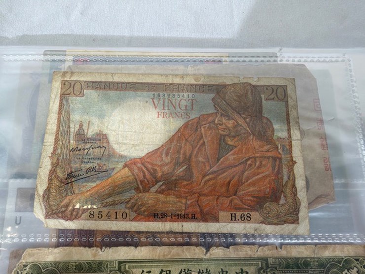 #40311-•-foreign-currency-bank-notes-image-83