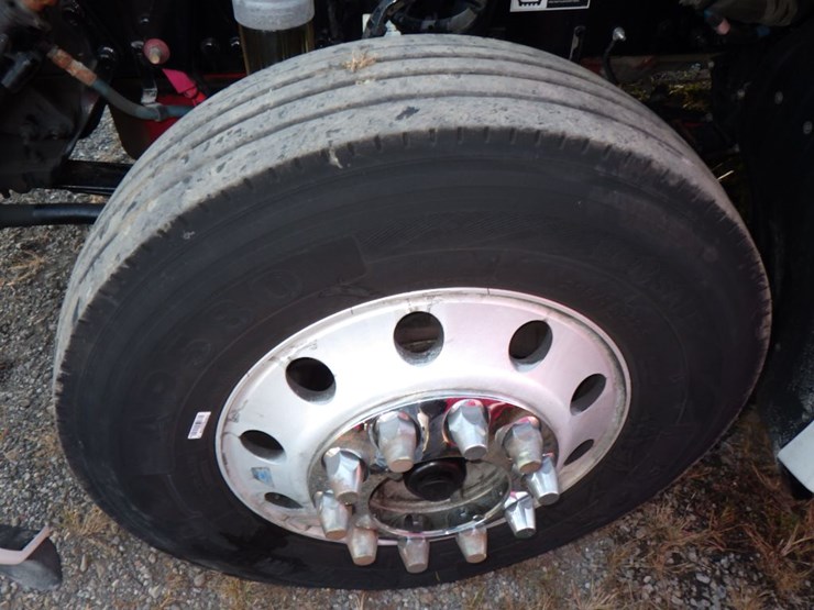 2021-kenworth-t680-image-20