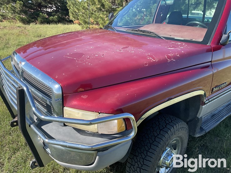 1995-dodge-2500-image-11