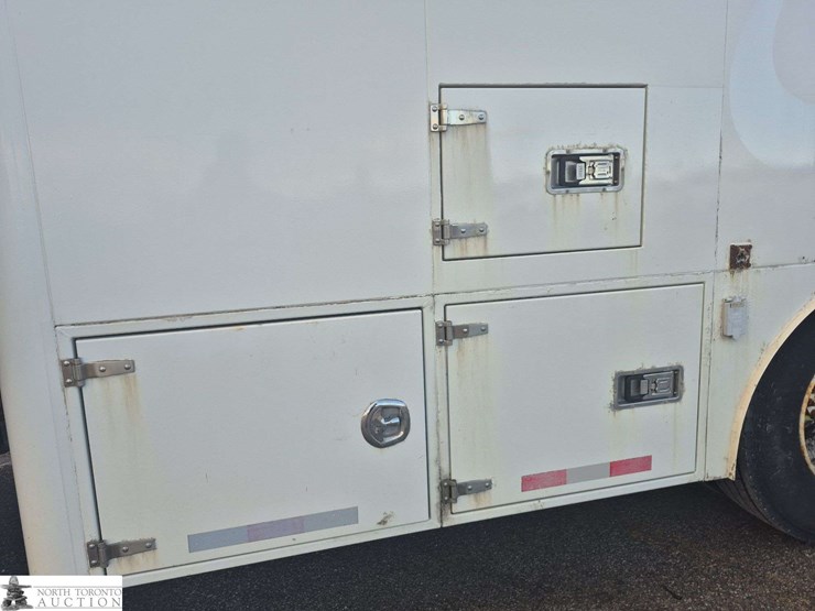 2009-international-durastar-4300-image-24