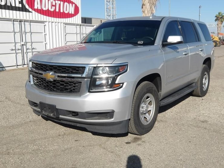 2018-chevrolet-tahoe-image-2