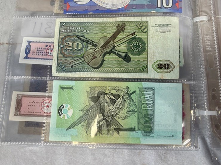 #40311-•-foreign-currency-bank-notes-image-22